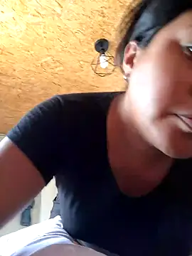 Snapshot of KasiaVenus_ chatting on 01-04-25, 04:43 KasiaVenus online show from 01-04-25, 04:43