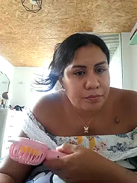 Snapshot of KasiaVenus_ chatting on 02-13-25, 09:49 KasiaVenus online show from 02-13-25, 09:49