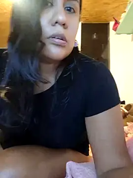 Snapshot of KasiaVenus_ chatting on 03-07-25, 03:08 KasiaVenus online show from 03-07-25, 03:08