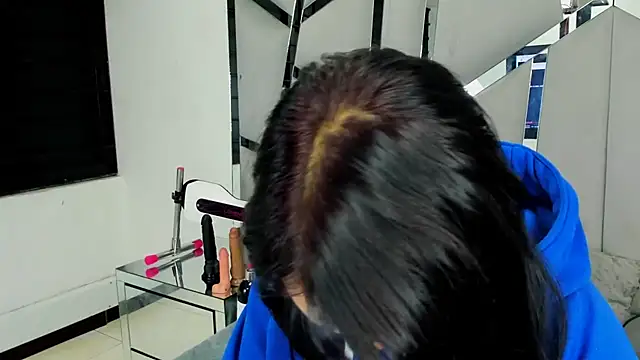 Snapshot of Catherinee69_x chatting on 02-11-25, 09:31 Catherinee69 x online show from 02-11-25, 09:31