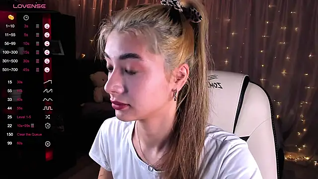 DarlaLike online show from 01-30-25, 04:37