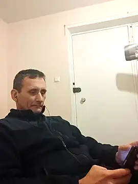 Snapshot of Viause_Kentauelle chatting on 02-20-25, 10:26 Viause Kentauelle online show from 02-20-25, 10:26