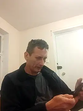 Snapshot of Viause_Kentauelle chatting on 02-24-25, 07:19 Viause Kentauelle online show from 02-24-25, 07:19