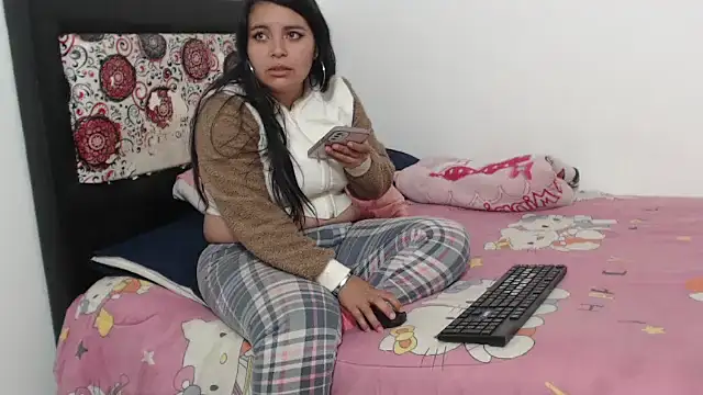 Snapshot of yournaughtyandsexyprinces chatting on 01-02-25, 02:11 yournaughtyandsexyprinces online show from 01-02-25, 02:11