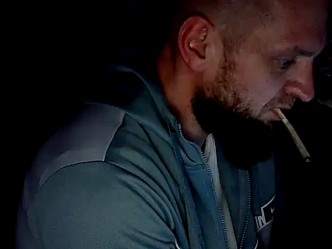 donhulio482 online show from 03-11-25, 05:38