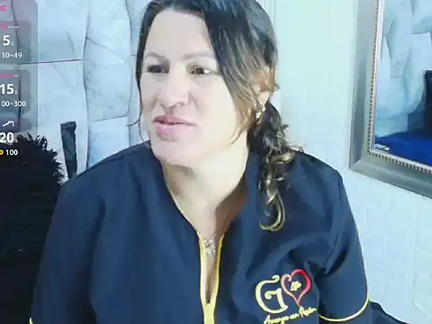 Snapshot of charlotte__G chatting on 09-25-25, 11:36 charlotte G online show from 09-25-25, 11:36