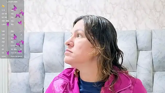 Snapshot of charlotte__G chatting on 10-05-25, 11:08 charlotte G online show from 10-05-25, 11:08