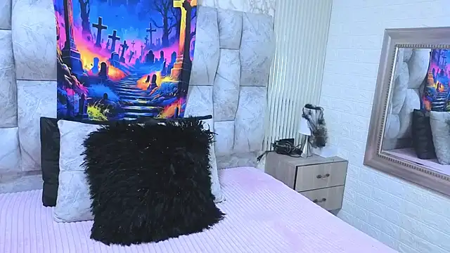 Snapshot of charlotte__G chatting on 10-12-25, 12:37 charlotte G online show from 10-12-25, 12:37