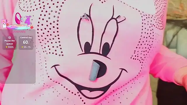 Snapshot of charlotte__G chatting on 10-19-25, 11:55 charlotte G online show from 10-19-25, 11:55