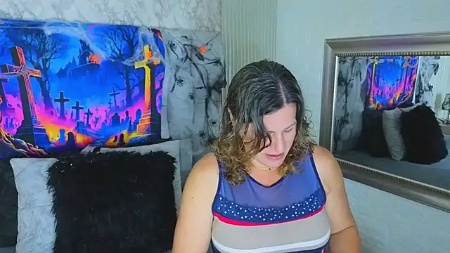 Snapshot of charlotte__G chatting on 10-22-25, 11:32 charlotte G online show from 10-22-25, 11:32