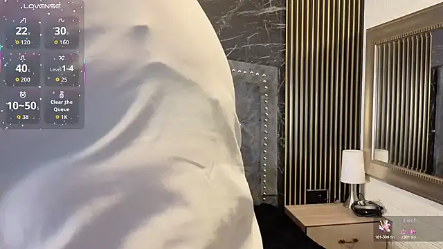 charlotte  G online show from 01-10-26, 11:01