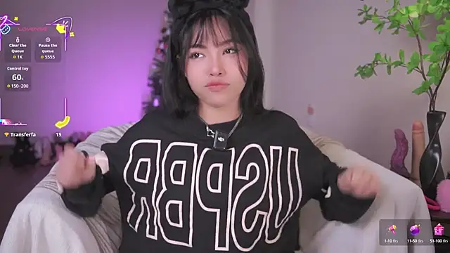 Miuzxc online show from 09-18-25, 04:47