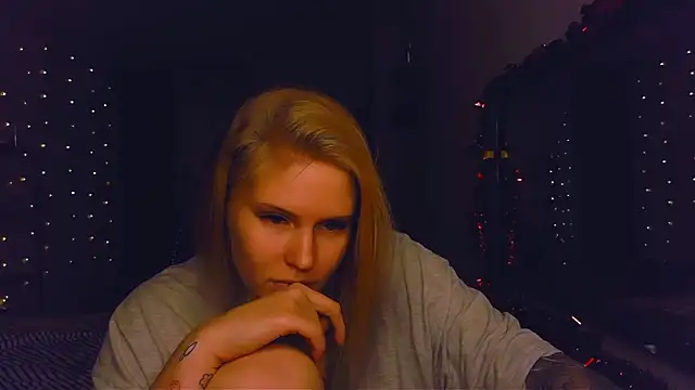 VoluptuousDreams online show from 12-06-24, 05:44