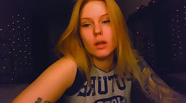 VoluptuousDreams online show from 12-08-24, 03:13