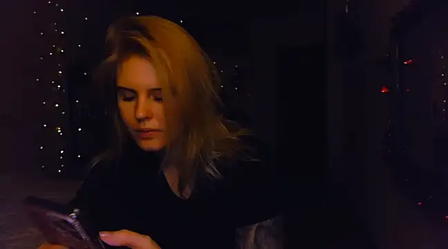 VoluptuousDreams online show from 12-16-24, 06:16