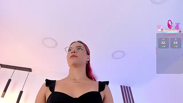 Snapshot of Scarlett_Morgan_ chatting on 11-05-25, 07:25 Scarlett Morgan online show from 11-05-25, 07:25