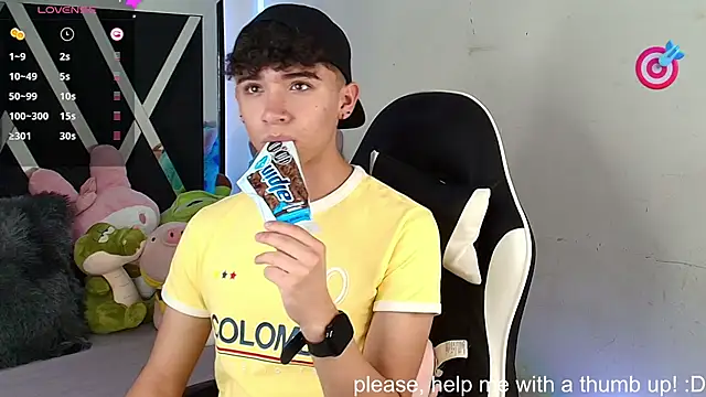 Snapshot of Niico_Cruz chatting on 01-10-25, 07:14 Niico Cruz online show from 01-10-25, 07:14