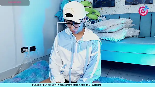 Snapshot of Niico_Cruz chatting on 03-08-25, 04:28 Niico Cruz online show from 03-08-25, 04:28