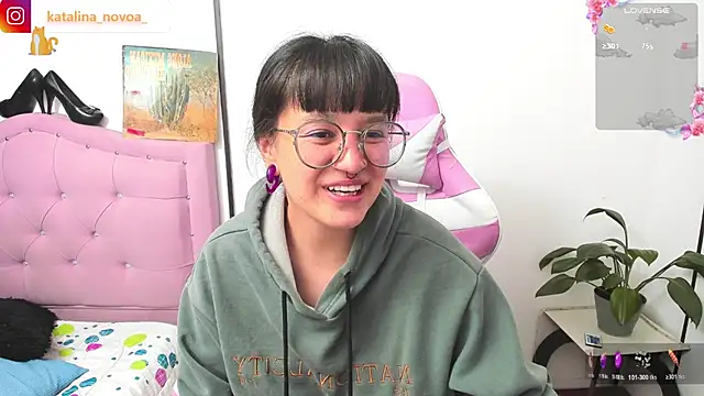 Snapshot of Katalina_novoa chatting on 05-28-26, 01:47 Katalina novoa online show from 05-28-26, 01:47