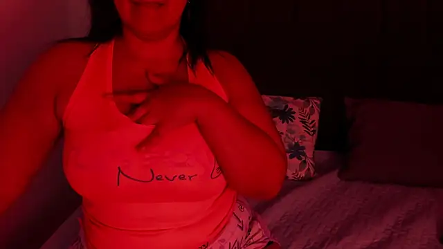Snapshot of Sammy_Castlevill chatting on 01-17-25, 03:22 Sammy Castlevill online show from 01-17-25, 03:22