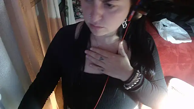 Snapshot of lady_rolinga chatting on 07-01-26, 05:31 lady rolinga online show from 07-01-26, 05:31