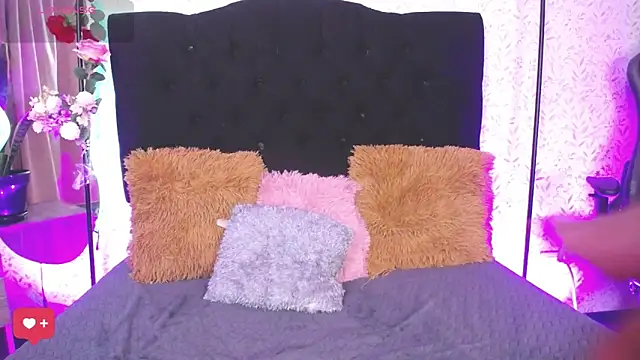 Snapshot of alicee_laurent chatting on 10-06-25, 03:48 alicee laurent online show from 10-06-25, 03:48