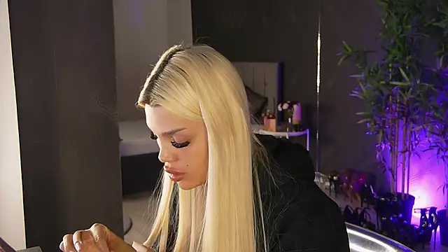 shayblonde online show from 03-11-25, 04:43