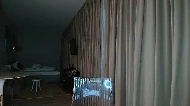 Snapshot of shayblonde chatting on 02-05-26, 06:23 shayblonde online show from 02-05-26, 06:23