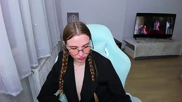 StellaLawless online show from 12-24-24, 02:43