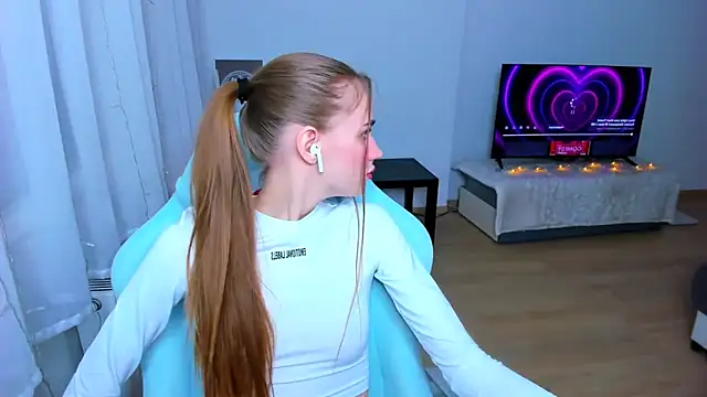 StellaLawless online show from 01-05-25, 07:49