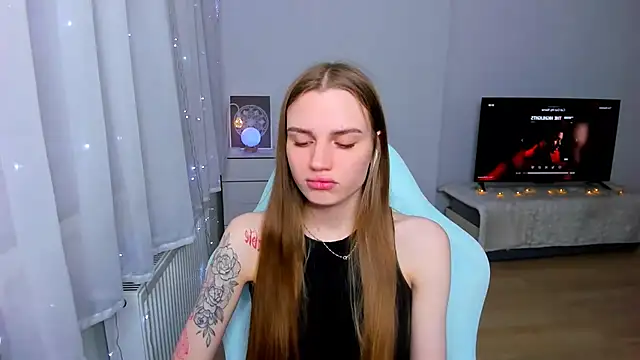 StellaLawless online show from 01-08-25, 08:39