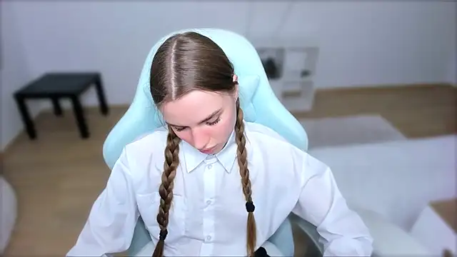 StellaLawless online show from 03-15-25, 12:15