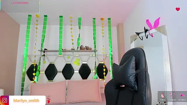 MarilynSmIith online show from 03-10-26, 10:53