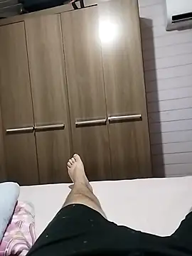 danielsafado222 online show from 02-11-26, 09:09