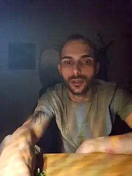 Snapshot of denisxlRo chatting on 01-11-26, 01:10 denisxlRo online show from 01-11-26, 01:10