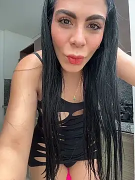 Snapshot of valecruz903 chatting on 10-20-25, 06:08 valecruz903 online show from 10-20-25, 06:08