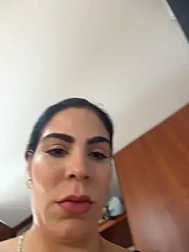 Snapshot of valecruz903 chatting on 02-04-26, 05:41 valecruz903 online show from 02-04-26, 05:41