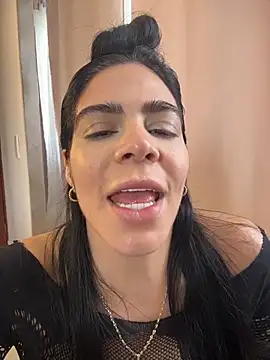 Snapshot of valecruz903 chatting on 02-16-26, 05:09 valecruz903 online show from 02-16-26, 05:09