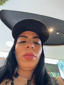 Snapshot of valecruz903 chatting on 02-17-26, 02:46 valecruz903 online show from 02-17-26, 02:46