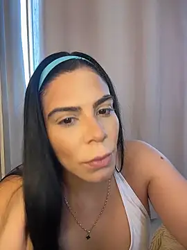 Snapshot of valecruz903 chatting on 02-21-26, 10:00 valecruz903 online show from 02-21-26, 10:00