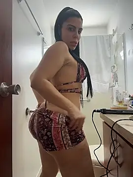 Snapshot of valecruz903 chatting on 02-24-26, 05:22 valecruz903 online show from 02-24-26, 05:22