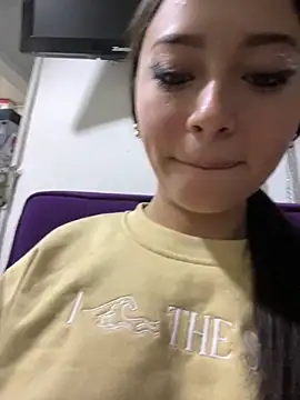 Snapshot of abbymnd chatting on 02-19-25, 07:17 abbymnd online show from 02-19-25, 07:17