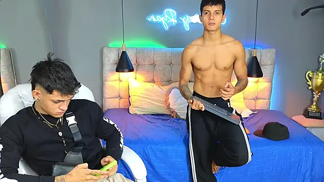 Paradise boy s online show from 12-10-24, 11:51