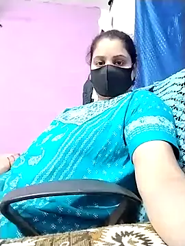 Snapshot of Ruksar-Pathan chatting on 01-11-25, 09:47 Ruksar-Pathan online show from 01-11-25, 09:47