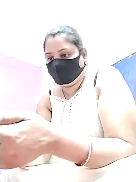 Snapshot of Ruksar-Pathan chatting on 02-21-25, 11:01 Ruksar-Pathan online show from 02-21-25, 11:01