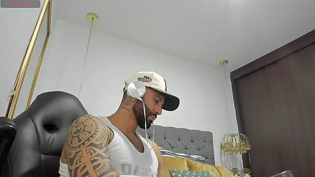 Yorby Maxx1 online show from 12-27-24, 08:18