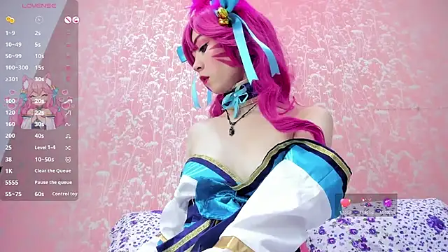 NEZUKO MITSURI online show from 06-15-26, 05:59