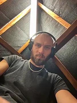 pervy devil online show from 10-07-25, 06:32