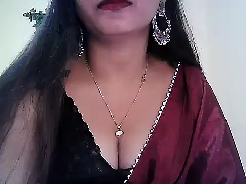 Snapshot of Model-Tanya chatting on 02-08-26, 03:15 Model-Tanya online show from 02-08-26, 03:15