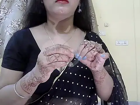 Snapshot of Model-Tanya chatting on 04-19-26, 12:04 Model-Tanya online show from 04-19-26, 12:04